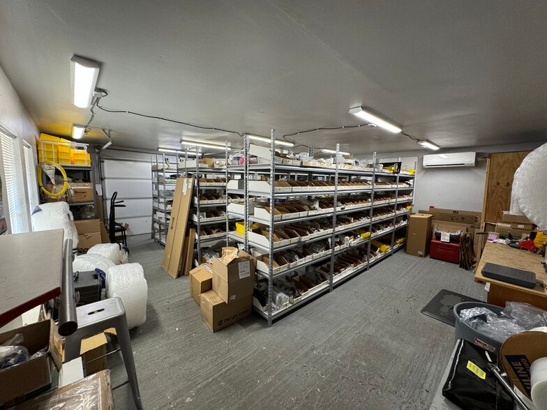 More Photos Of 25203 Kelly Rd, Porter Warehouse For Lease