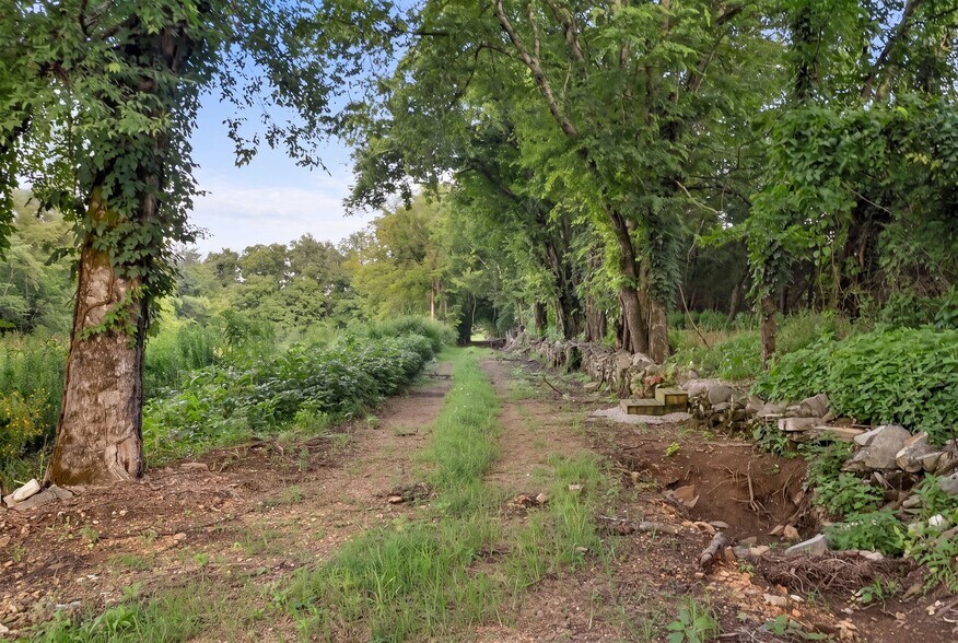 More Photos Of 2942 Newman Rd, Ardmore Land For Sale