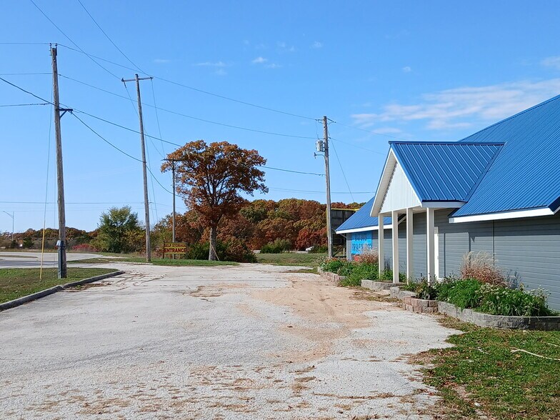 More Photos Of 23371 Old Highway 160, Reeds Spring Restaurant For Sale