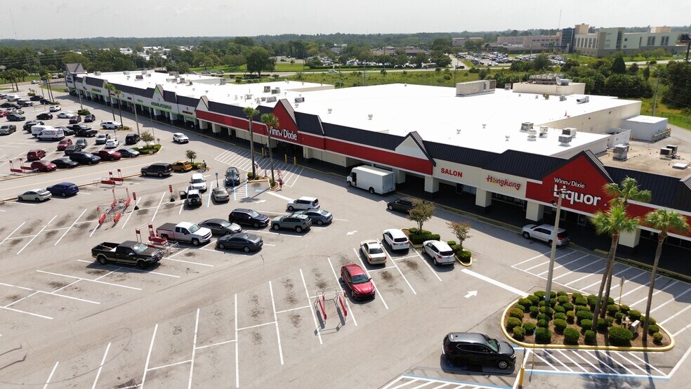 More Photos Of 14166-15150 Us Highway 19, Hudson Unknown For Lease