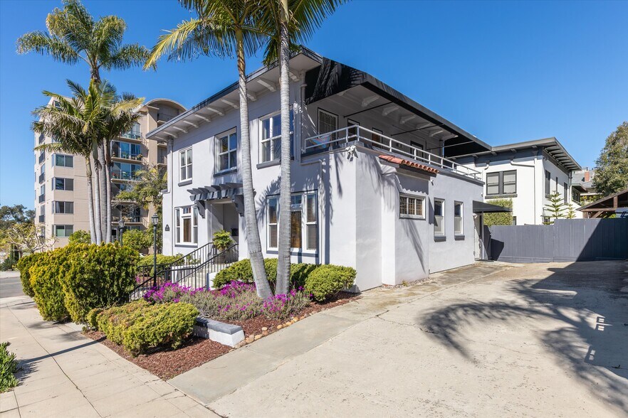 More Photos Of 106 Thorn St, San Diego Office Residential For Sale