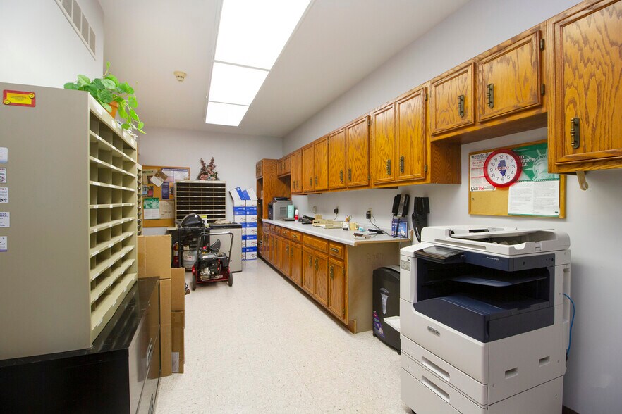 More Photos Of 10808 W Monee Manhattan Rd, Monee Office For Sale