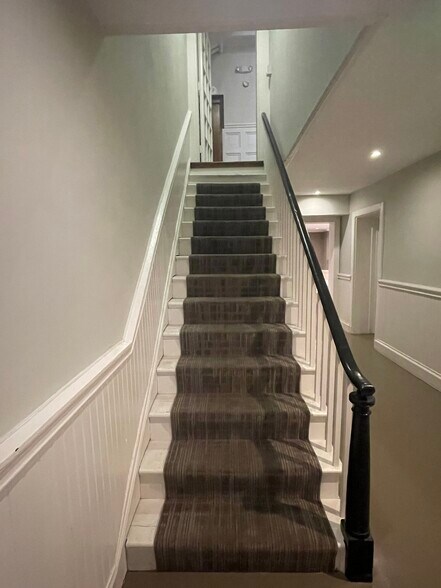 More Photos Of 12 W Madison St, Baltimore Office For Lease