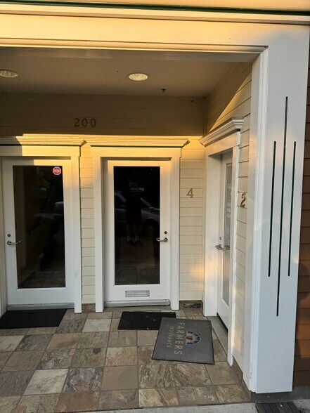 More Photos Of 200 San Marlo Way, Pacifica Office Residential For Lease