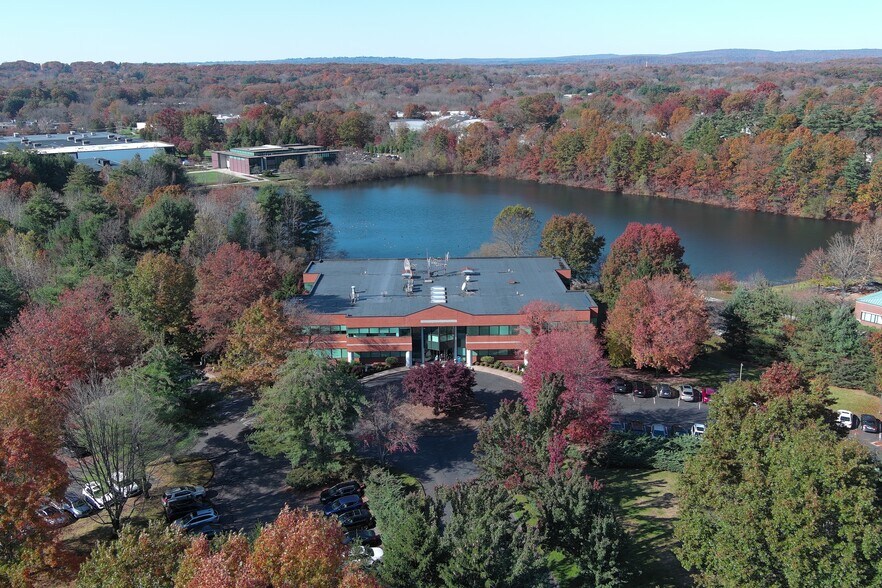 Primary Photo Of 10 Executive Dr, Farmington Office For Lease