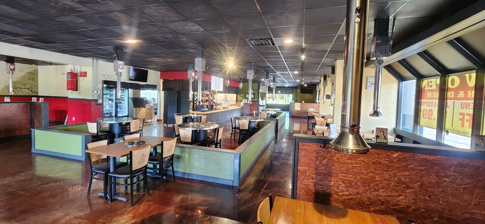 More Photos Of 14225 Jones St, Lavonia Restaurant For Sale