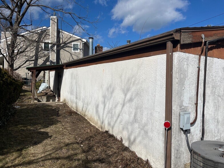 More Photos Of 37 Orchard Beach Blvd, Port Washington Specialty For Sale