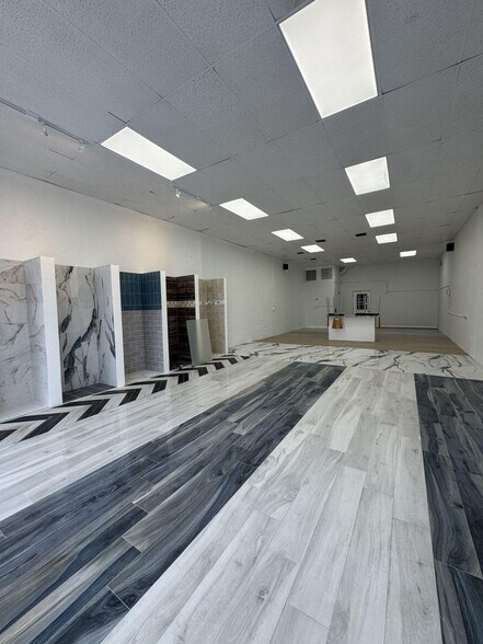 More Photos Of 1001-1099 NE 45th St, Fort Lauderdale Storefront For Lease