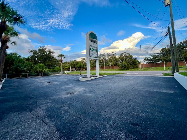 More Photos Of 3625 Alt 19, Palm Harbor Storefront Retail Office For Sale