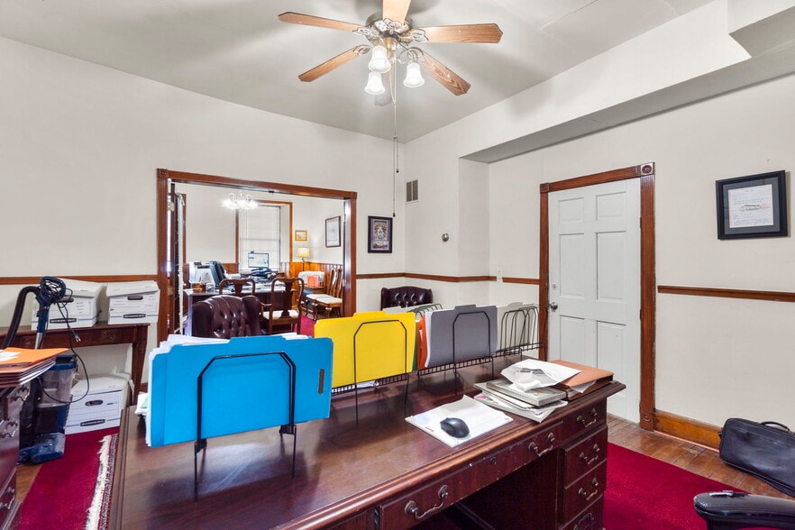 More Photos Of 8298 Main St, Ellicott City Office For Sale