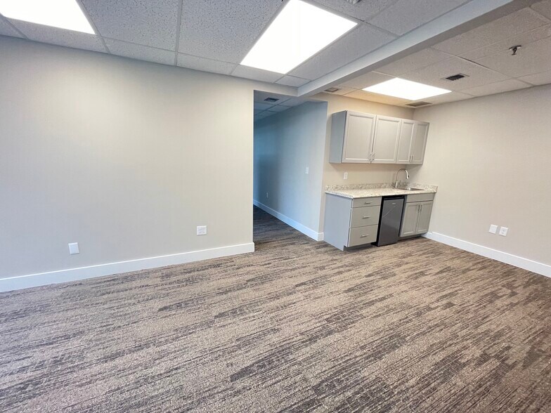 More Photos Of 633 S Andrews Ave, Fort Lauderdale Office For Lease