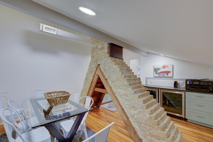 More Photos Of 904 San Antonio St, Austin Office For Lease