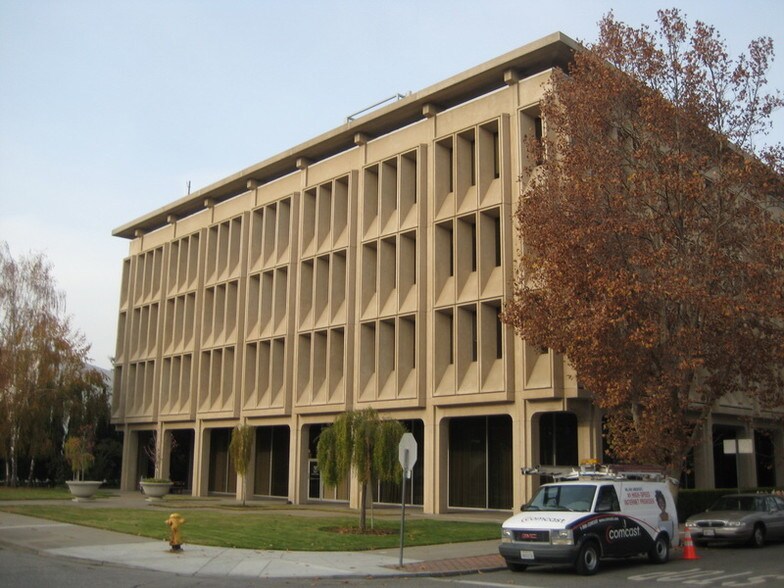 More Photos Of 260 Sheridan Ave, Palo Alto Office For Lease