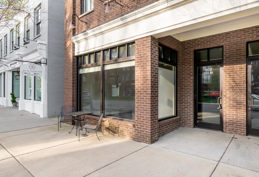 More Photos Of 10612-10614 Meeting St, Prospect Storefront Retail Office For Lease