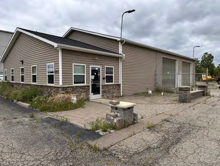More Photos Of 3245 Card Dr, Burton Warehouse For Sale