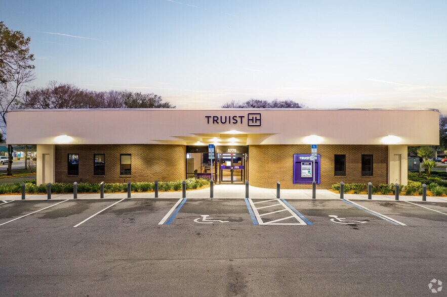 More Photos Of 5601-5775 Red Bug Lake Rd, Winter Springs Unknown For Lease