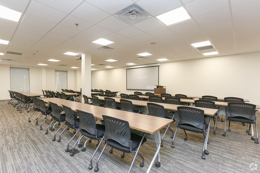 More Photos Of 5775 Glenridge Dr NE, Atlanta Unknown For Lease