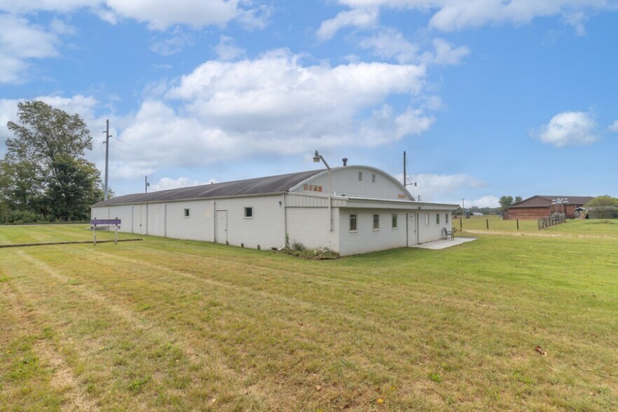 More Photos Of 10066 N Carthage Pike, Carthage Warehouse For Sale