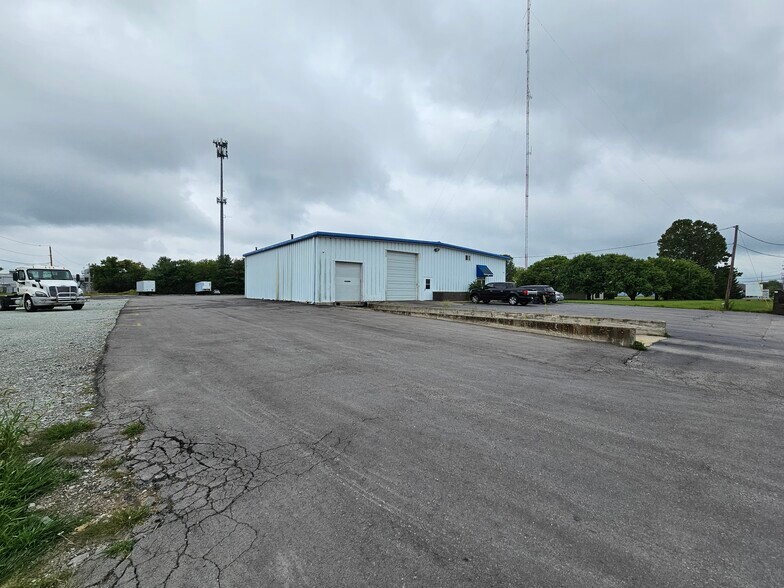 Primary Photo Of 695 Industrial Dr, Franklin Warehouse For Sale
