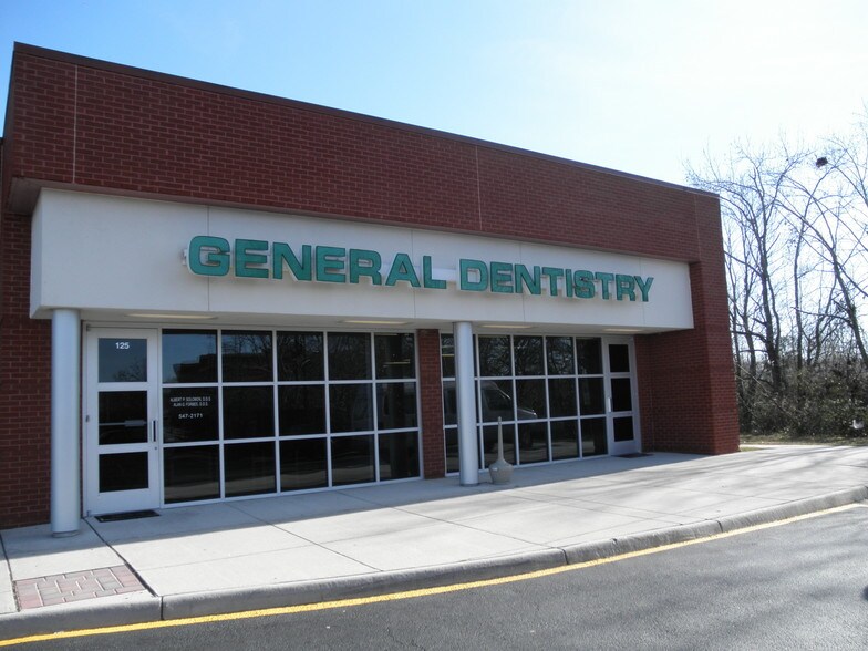 More Photos Of 805 Battlefield Blvd N, Chesapeake Unknown For Lease