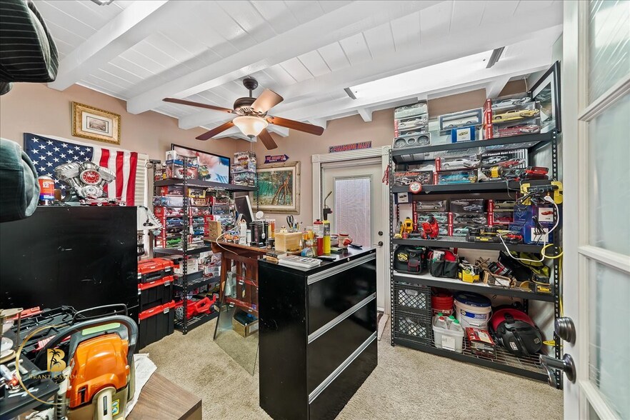 More Photos Of 342 N Orlando Ave, Cocoa Beach Light Manufacturing For Sale