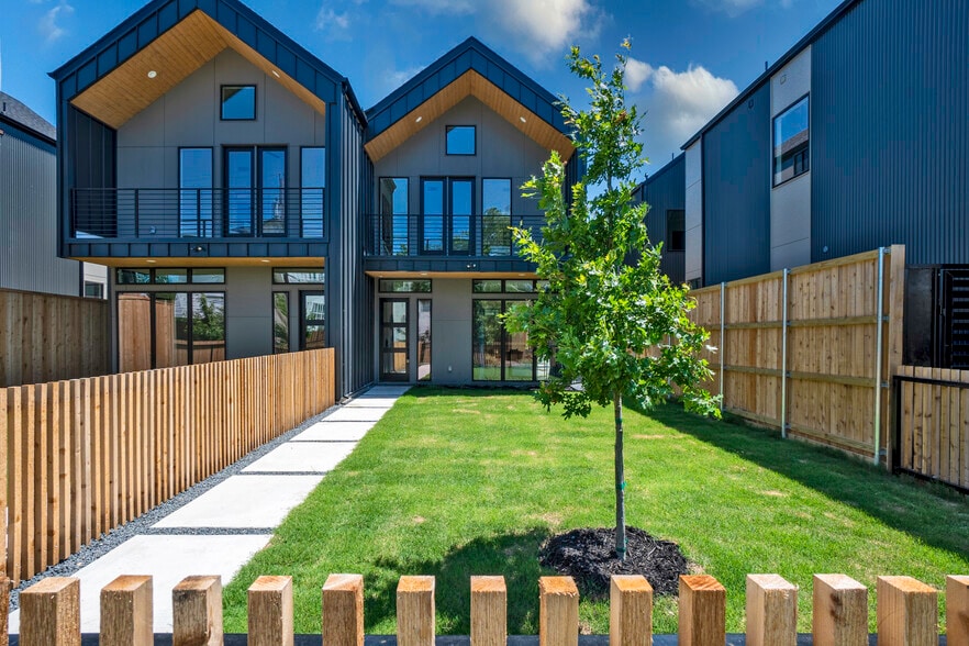 More Photos Of 2322 Kirby St, Dallas Apartments For Sale