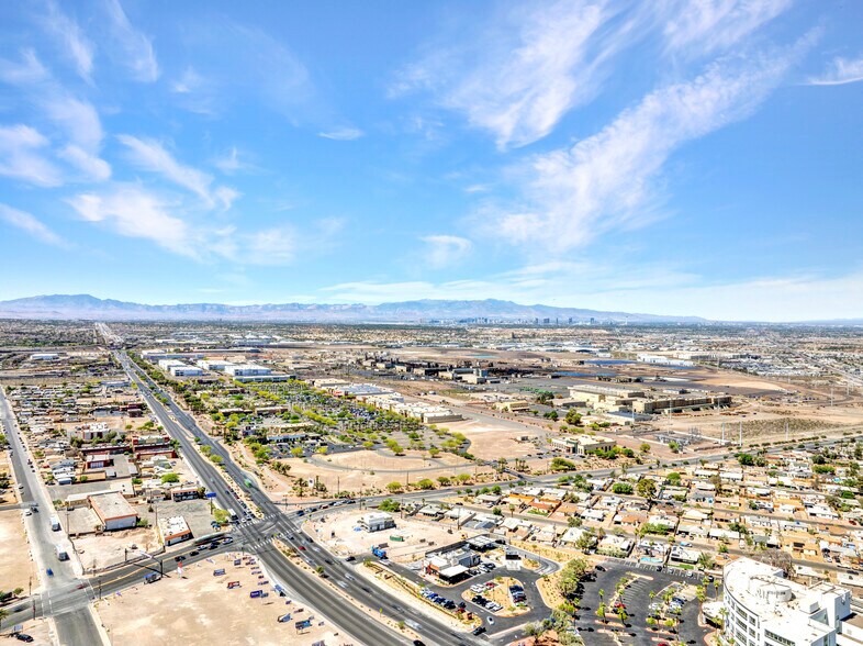 More Photos Of NEC E Lake Mead Pky and N Water St, Henderson Fast Food For Sale