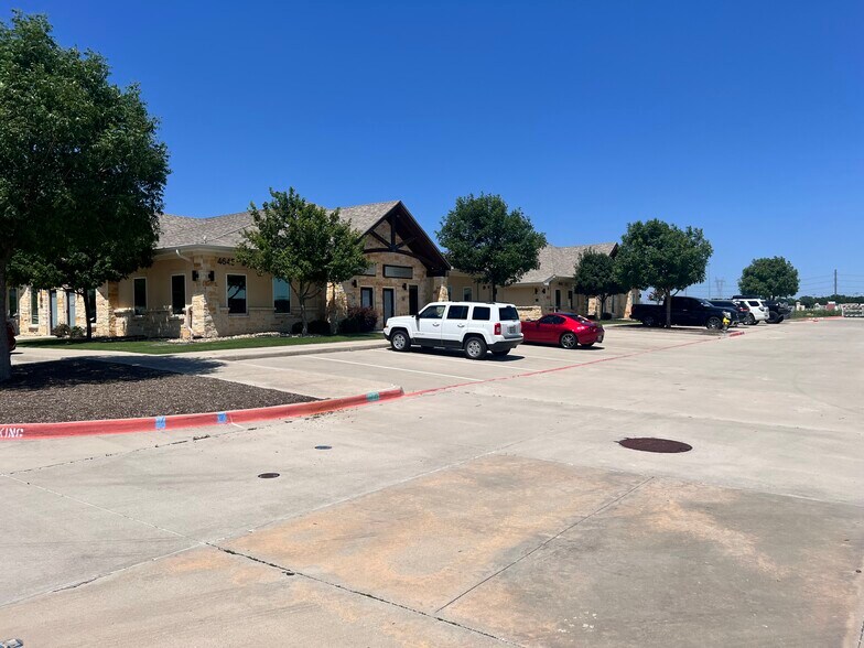 More Photos Of 4645 Wyndham Ln, Frisco Office For Lease