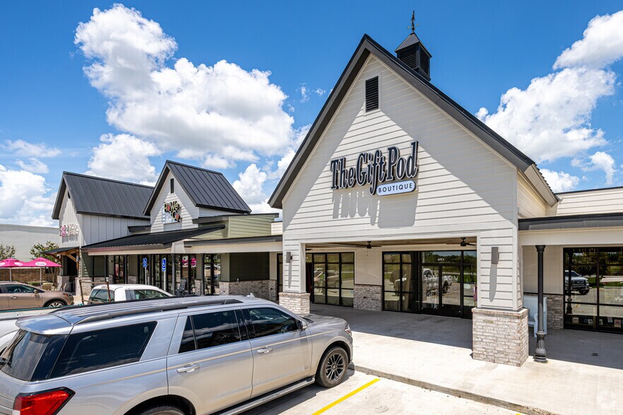 More Photos Of 1911 Chemin Metairie Pkwy, Youngsville Storefront Retail Office For Lease