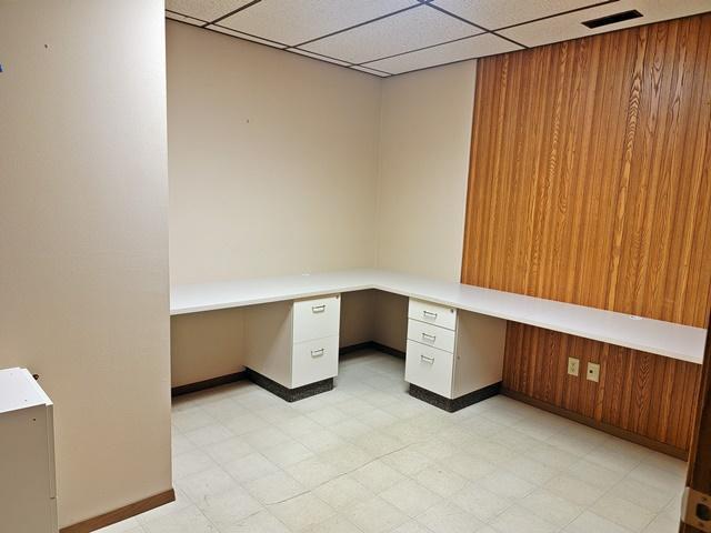 More Photos Of 214 W 2nd St, Marshfield Office For Lease