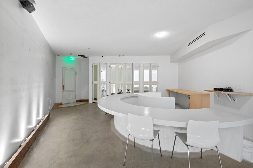 More Photos Of 1509 Mateo St, Los Angeles Office Residential For Sale