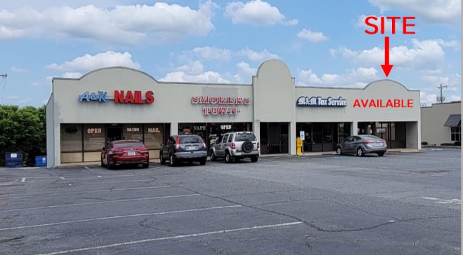 More Photos Of 115 E Blackstock Rd, Spartanburg General Retail For Lease
