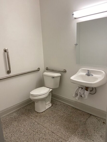 More Photos Of 9 Buttles Ave, Columbus Apartments For Lease