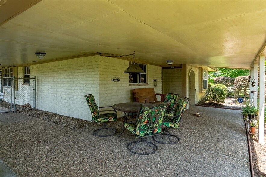 More Photos Of 30729 Mcguinness Dr, Spring Office For Sale