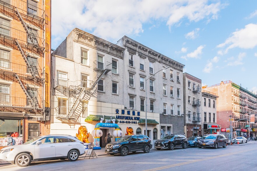 More Photos Of 35 Madison St, New York Apartments For Sale