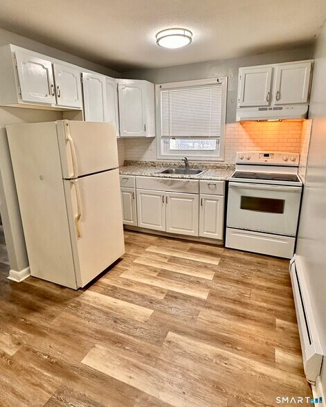 More Photos Of 16-20 Henry St, Hartford Apartments For Sale