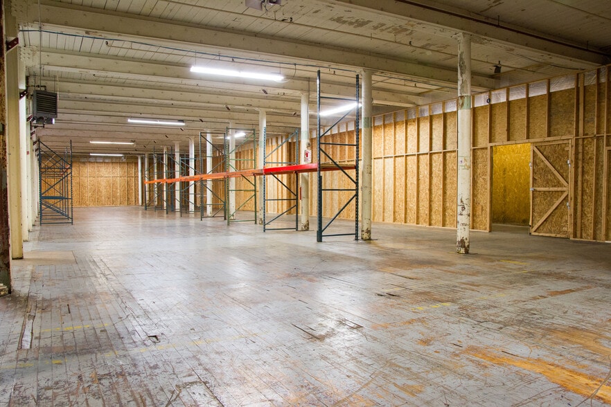 More Photos Of 84 Gifford St, New Bedford Manufacturing For Lease