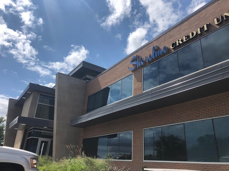 More Photos Of 4400 Calumet Ave, Manitowoc Office For Sale