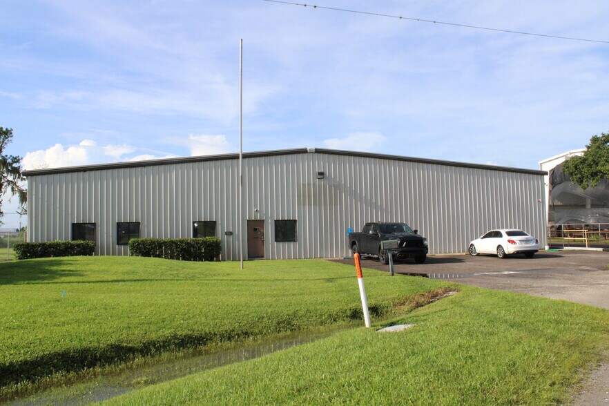 More Photos Of 399 Prairie Industrial Pky, Mulberry Warehouse For Sale