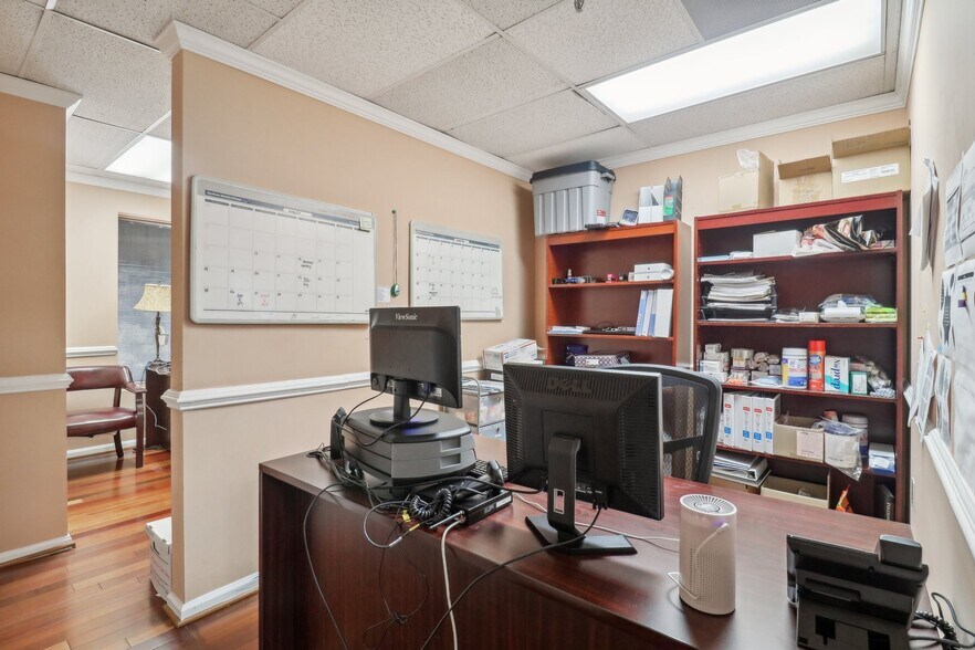 More Photos Of 2235 Cedar Ln, Vienna Office For Sale