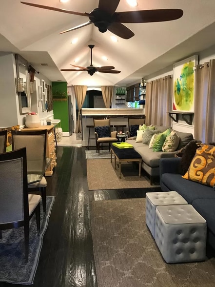 More Photos Of 1113 NW 5th Ave, Gainesville Specialty For Sale