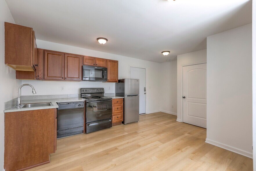 More Photos Of 3035 Harrison St, Kansas City Apartments For Sale