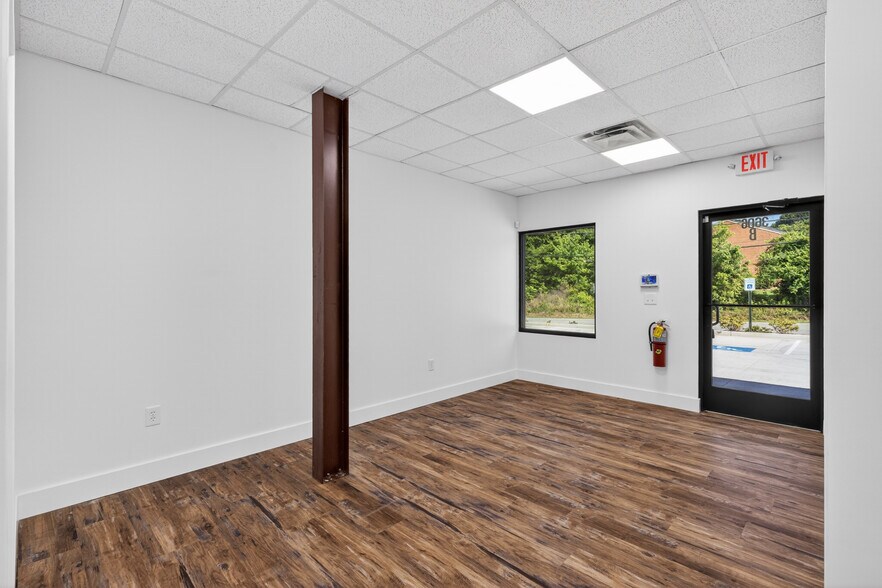 More Photos Of 3606 Explorer Trl, Oakwood Warehouse For Lease
