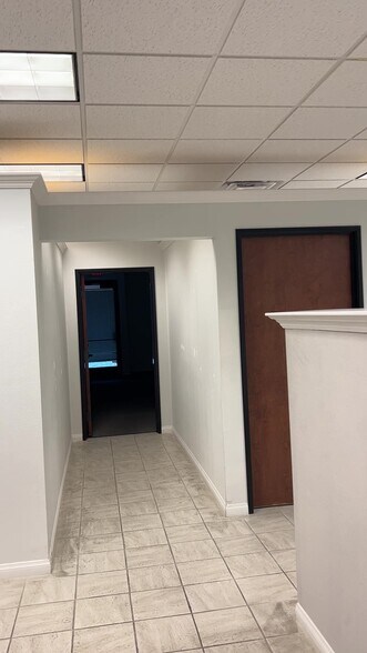 More Photos Of 6260 McLeod Dr, Las Vegas Office For Lease