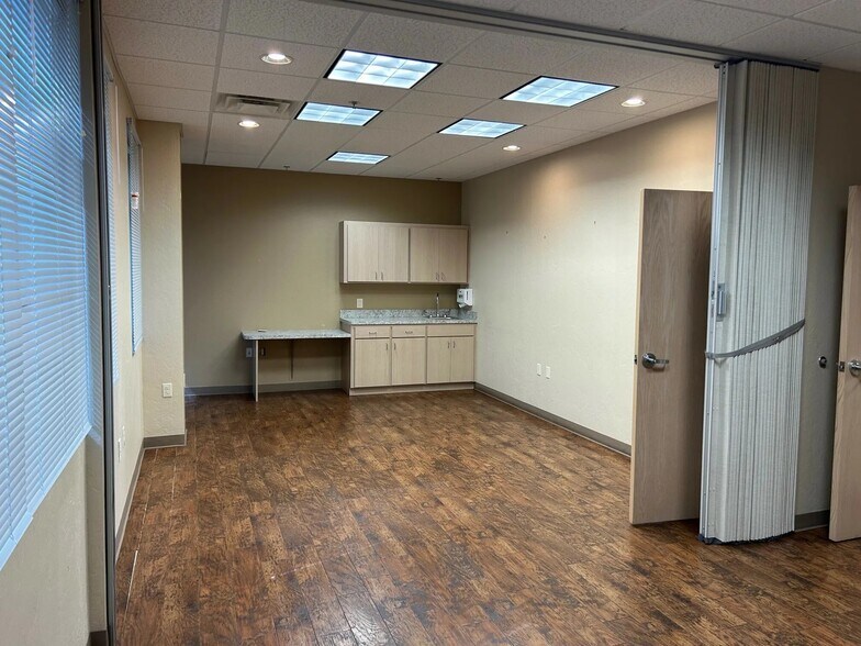 More Photos Of 1226 N Shartel Ave, Oklahoma City Medical For Lease