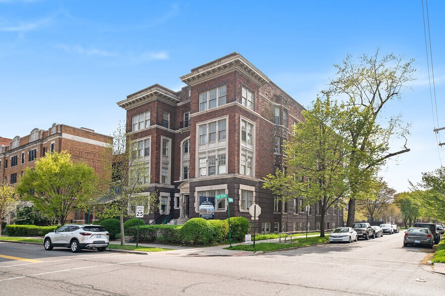 More Photos Of 1121 Van Dyke St, Detroit Apartments For Sale