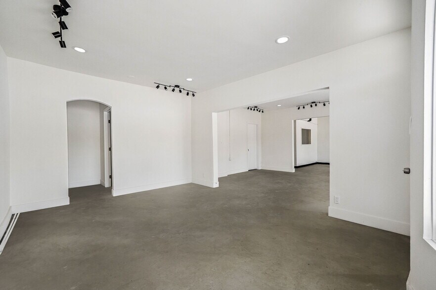 More Photos Of 4311-4315 Eagle Rock Blvd, Los Angeles Storefront Retail Residential For Sale