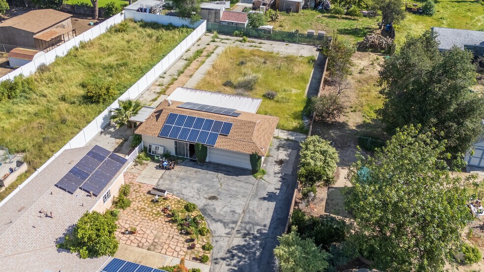 More Photos Of 9826 Columbus Ave, North Hills Multifamily For Sale