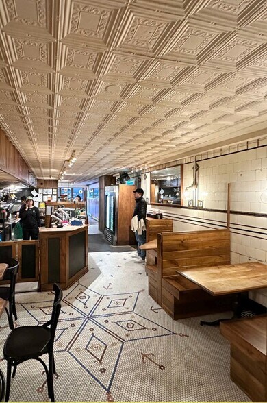 More Photos Of 176 1st Ave, New York Storefront Retail Residential For Lease