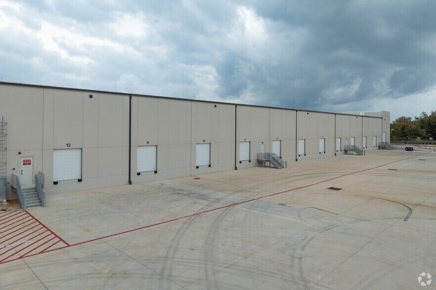 More Photos Of Hero Way West, Leander Unknown For Lease